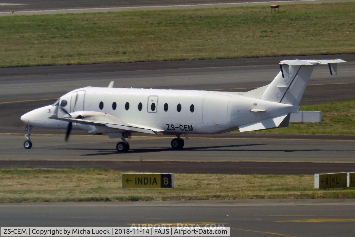 ZS-CEM, 1995 Beech 1900D C/N UE-128, At O.R. Tambo