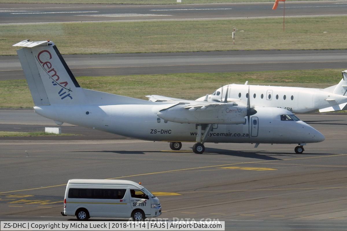ZS-DHC, 1986 De Havilland Canada DHC-8-102 Dash 8 C/N 030, At O.R. Tambo