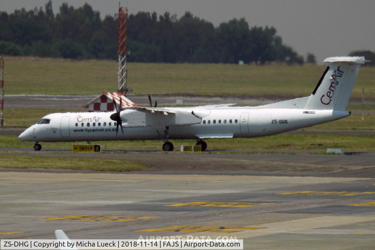 ZS-DHG, 2005 Bombardier DHC-8-402 Dash 8 Dash 8 C/N 4105, At O.R. Tambo