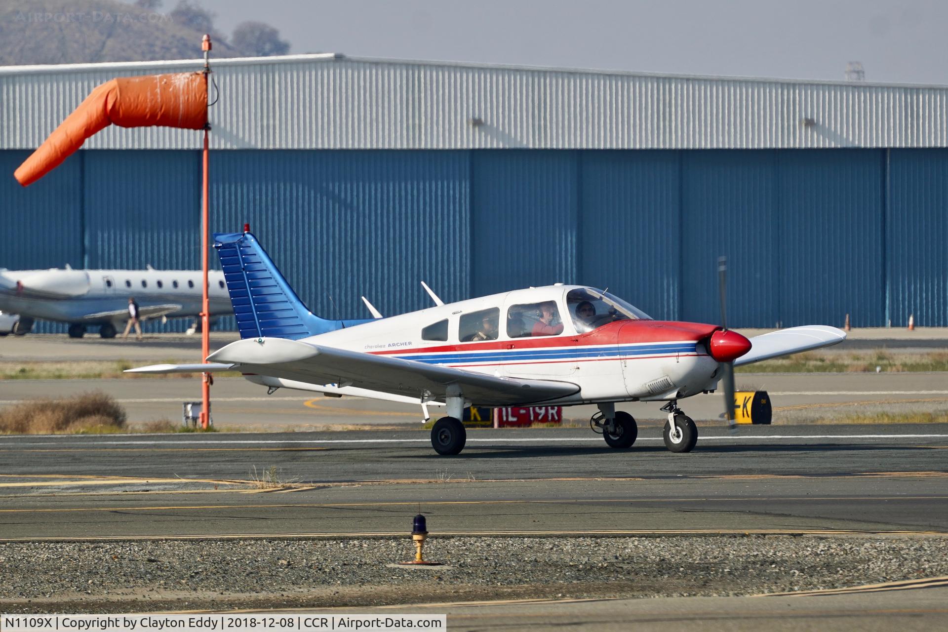 N1109X, 1975 Piper PA-28-180 Cherokee C/N 28-7505211, Buchanan Field Concord California 2018.