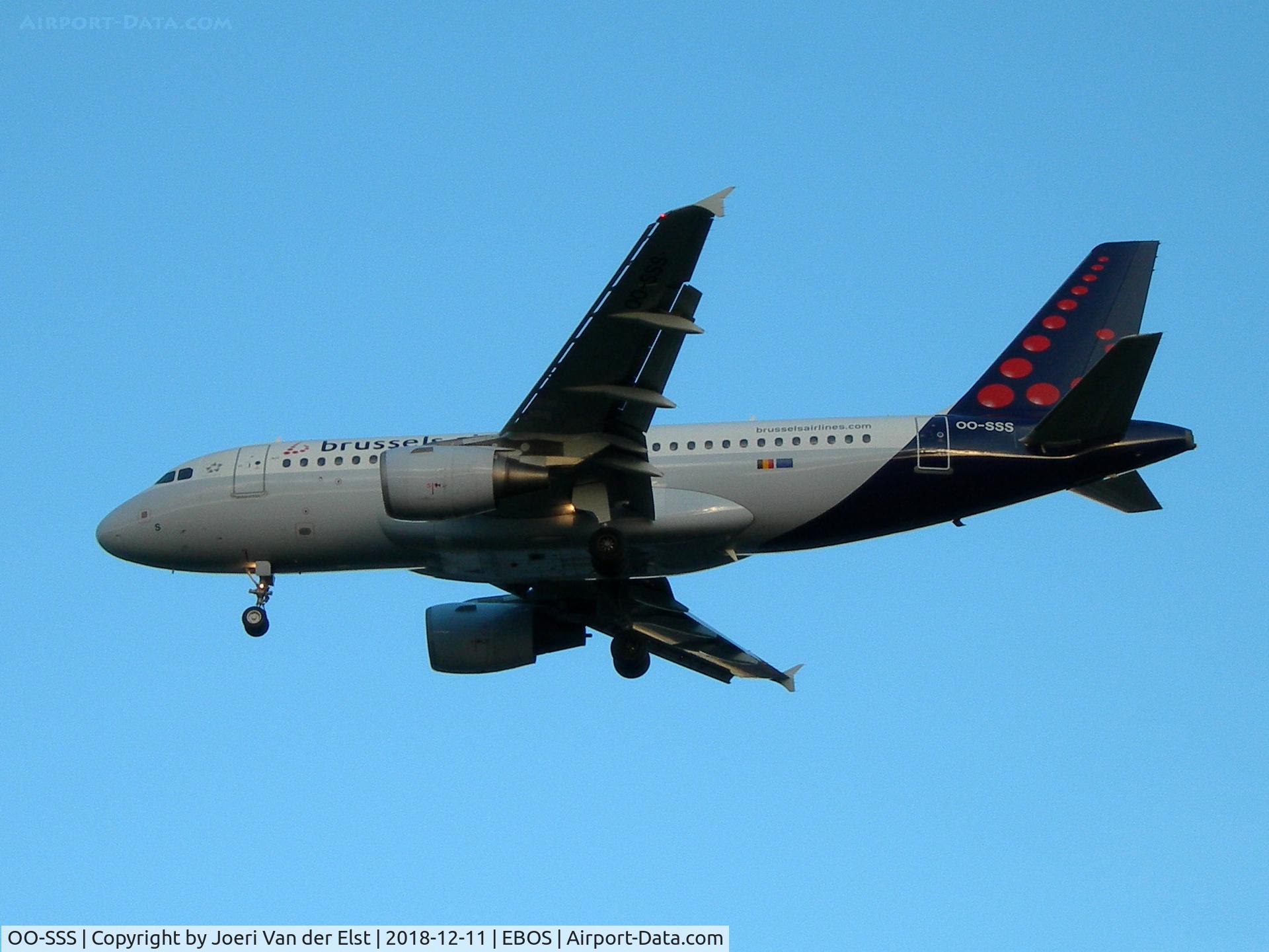 OO-SSS, 2003 Airbus A319-111 C/N 2030, Moments before touchdown rwy26, training flight
