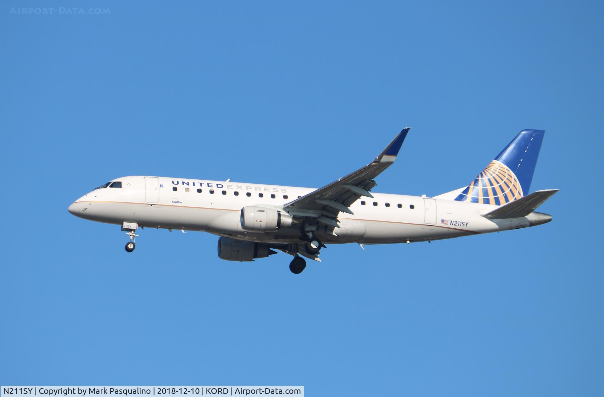 N211SY, 2017 Embraer 175LR (ERJ-170-200LR) C/N 17000646, ERJ-170-200LR