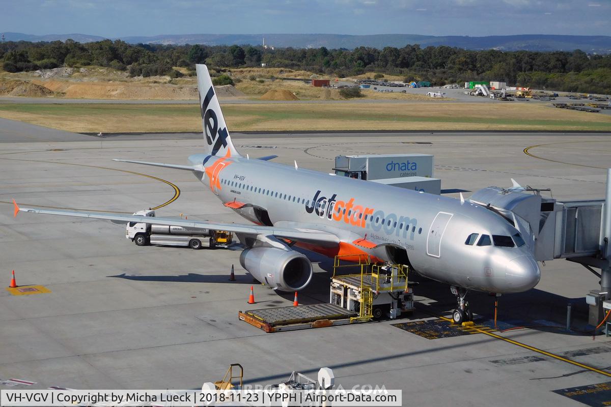 VH-VGV, 2010 Airbus A320-232 C/N 4229, At Perth