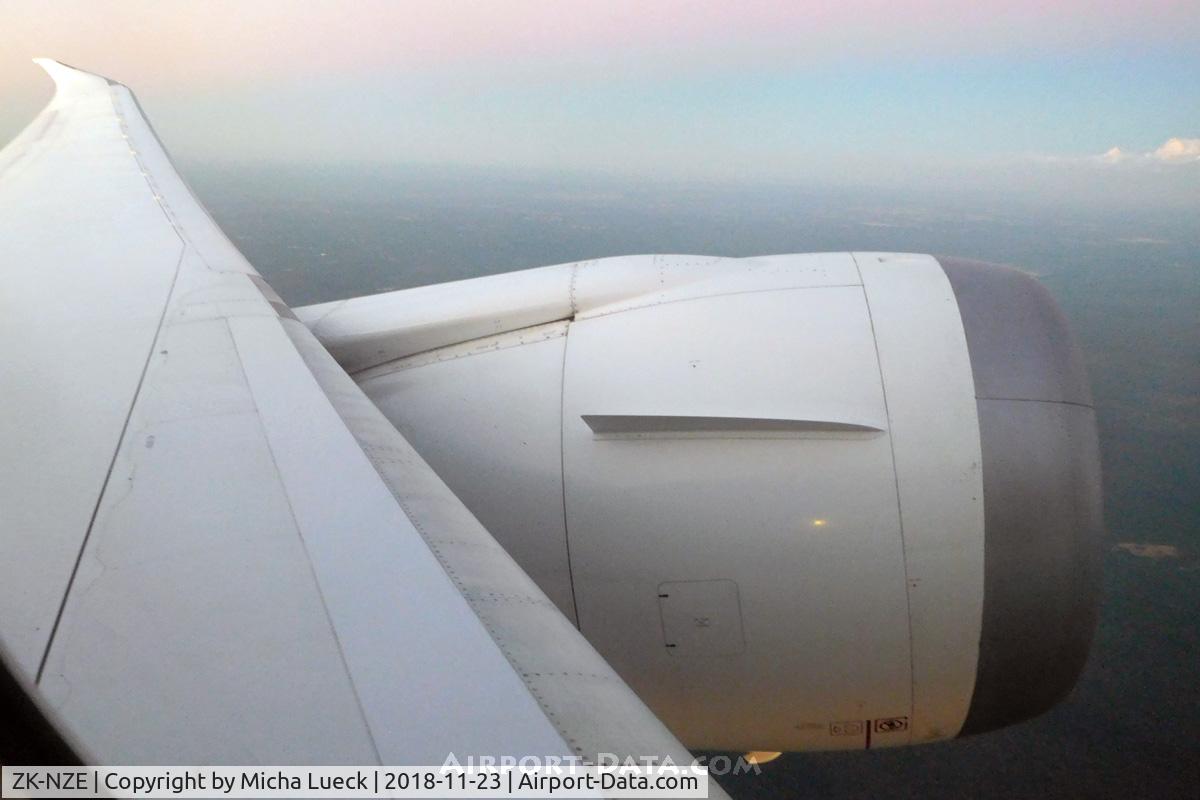 ZK-NZE, 2014 Boeing 787-9 Dreamliner C/N 34334, Flying into the night on the short 6-hour red-eye from Perth to Auckland