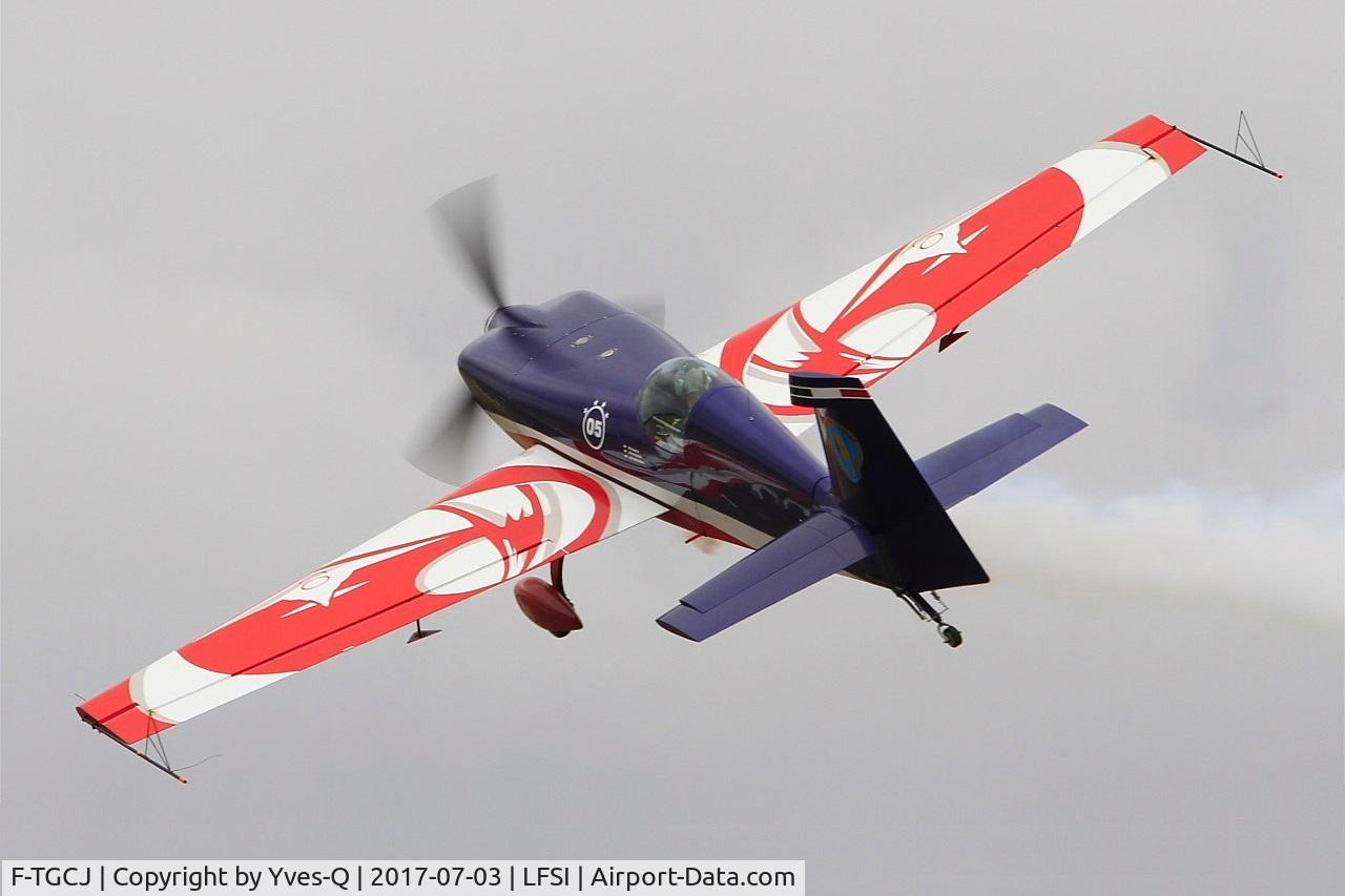 F-TGCJ, Extra EA-330SC C/N 05, Extra 330SC, French Air Force aerobatic team, On display, St Dizier-Robinson Air Base 113 (LFSI) Open day 2017