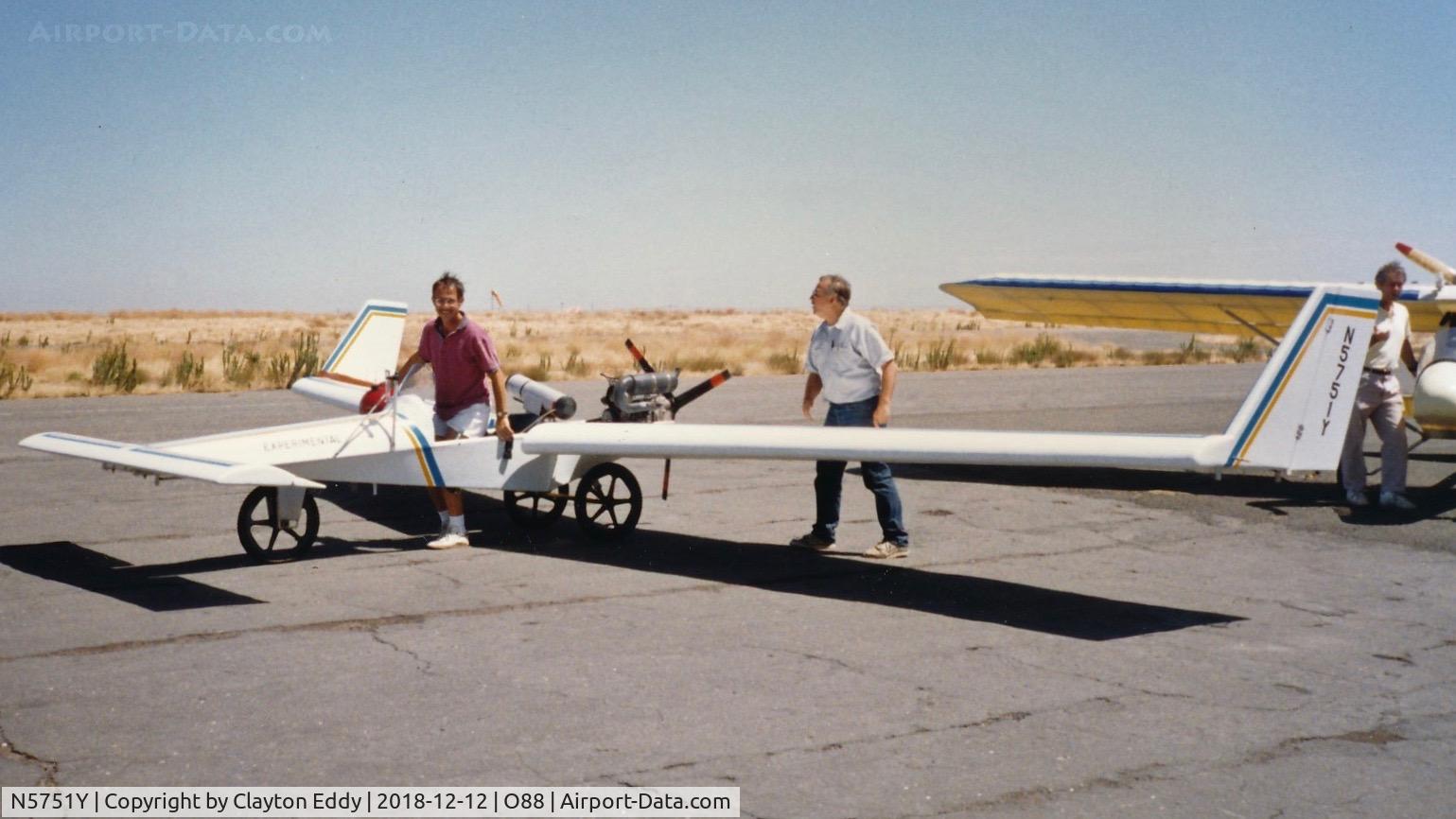 N5751Y, Goldwing GOLDWING C/N 211105, Old Rio Vista Airport 19??