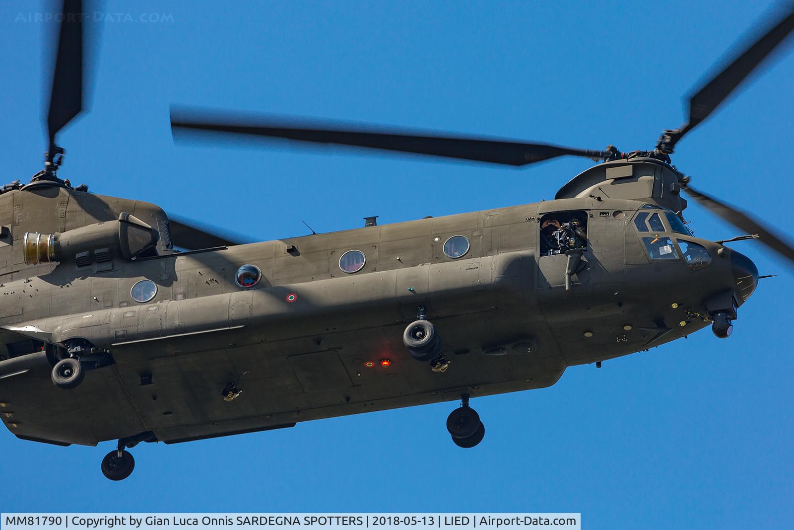 MM81790, Boeing ICH-47F Chinook C/N 7812, LANDING 35R