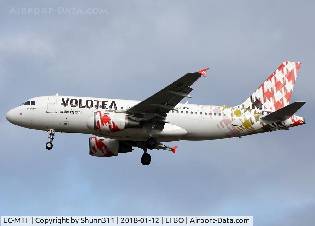 EC-MTF, 2005 Airbus A319-111 C/N 2382, Landing rwy 32L