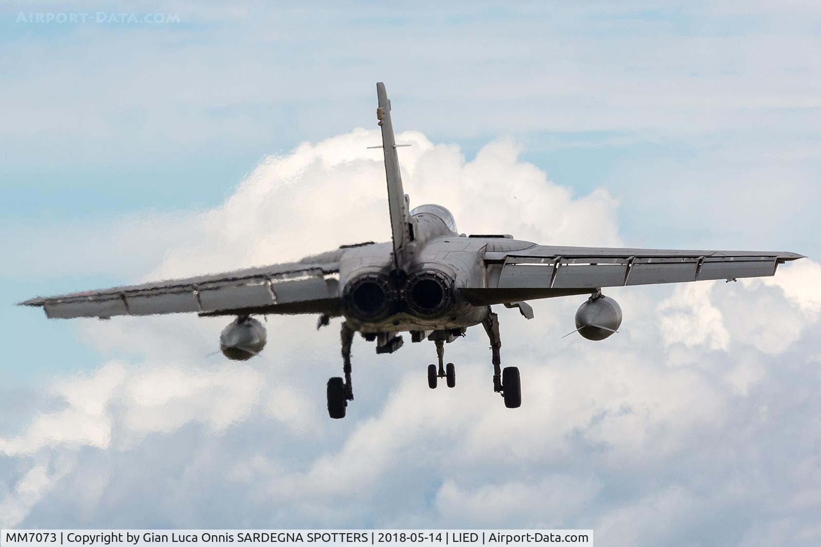 MM7073, Panavia Tornado IDS C/N 357/IS040/5050, LANDING 35R