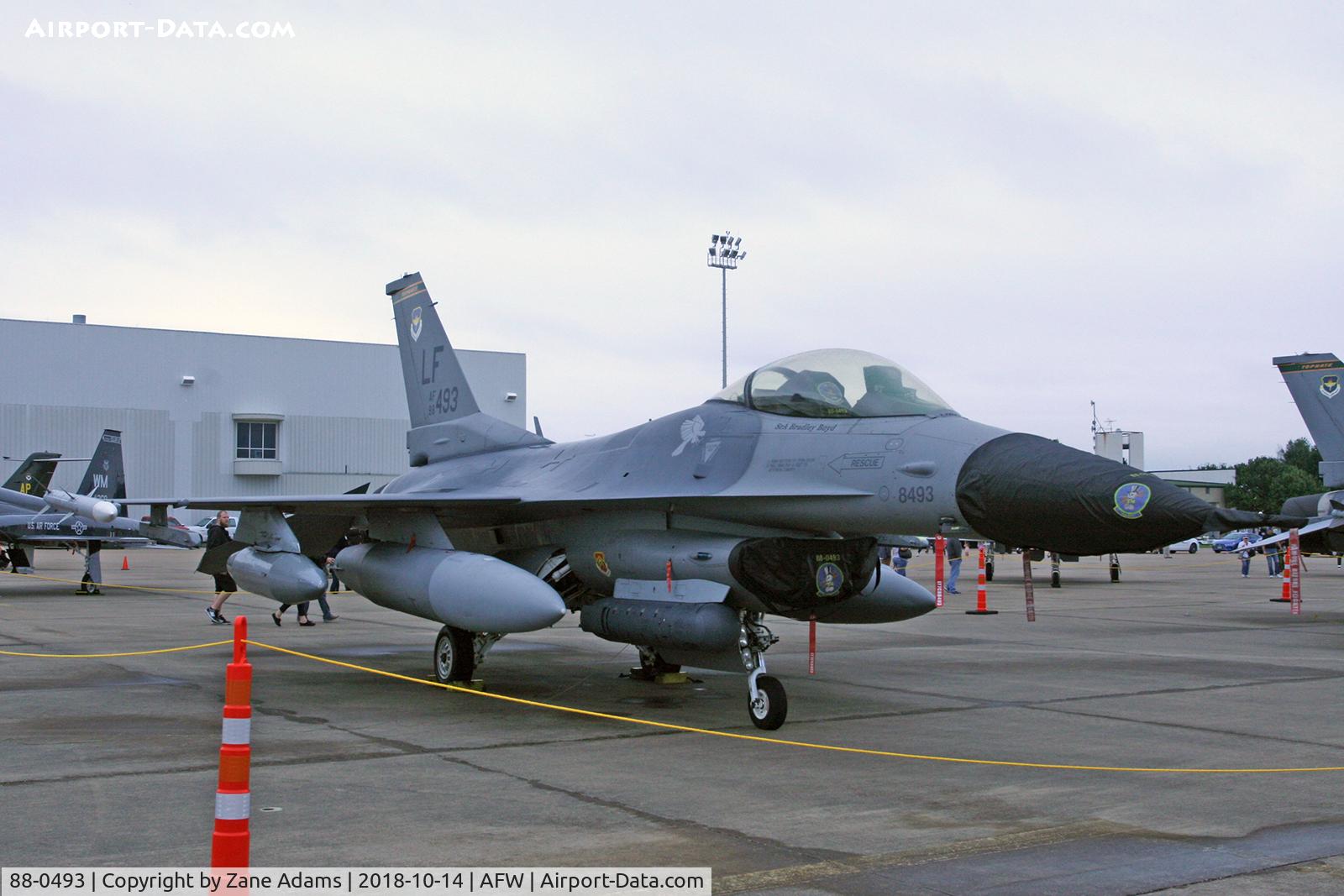 88-0493, 1988 General Dynamics F-16CM Fighting Falcon C/N 1C-95, At the 2018 Alliance Airshow - Fort Worth, TX