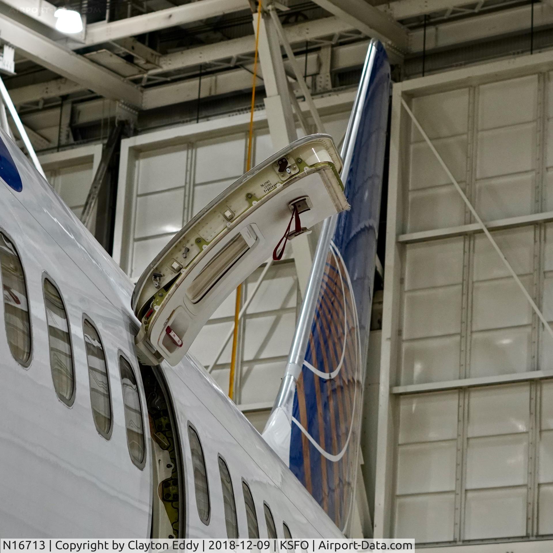 N16713, 1998 Boeing 737-724 C/N 28784, Guam Special SFO 2018