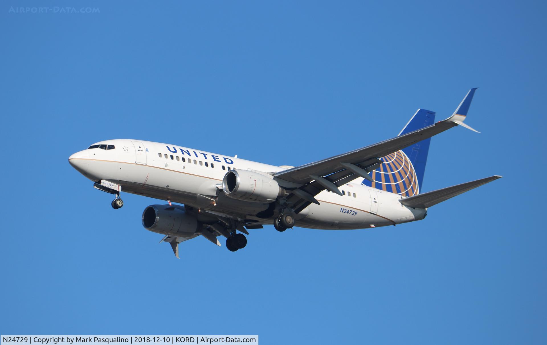 N24729, 1999 Boeing 737-724 C/N 28945, Boeing 737-724