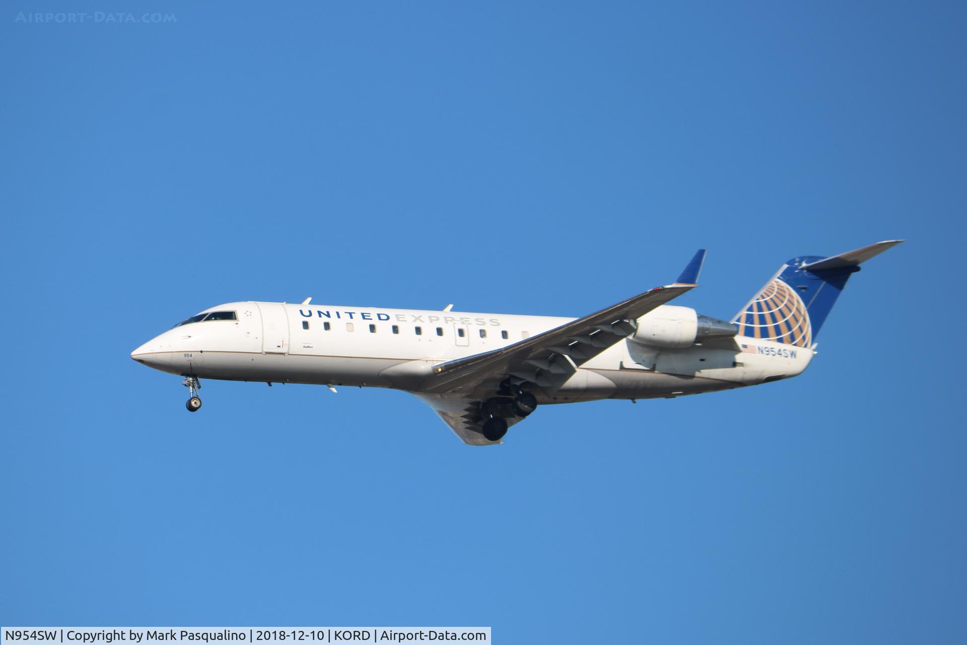 N954SW, 2003 Bombardier CRJ-200LR (CL-600-2B19) C/N 7815, CL-600-2B19