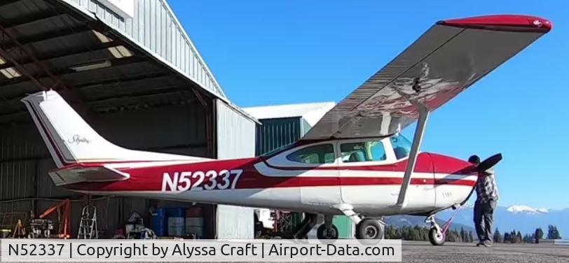 N52337, 1973 Cessna 182P Skylane C/N 18262538, Alyssa and Jessie taking the plane out for a flight