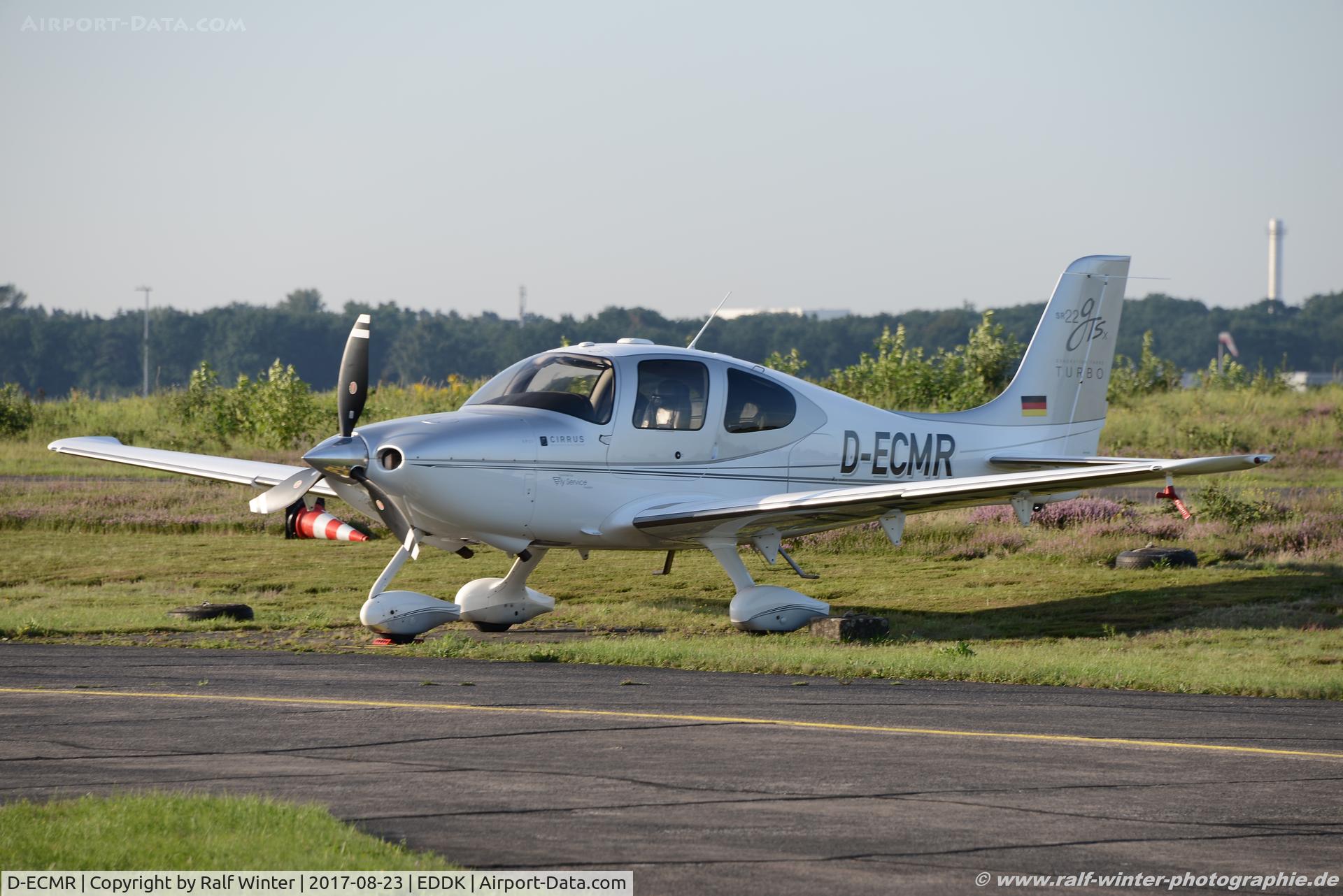 D-ECMR, Cirrus SR-22 C/N 3075, Cirrus Design SR-22 - NextGen Aviation - 3075 - D-ECMR - 23.08.2017 - CGN