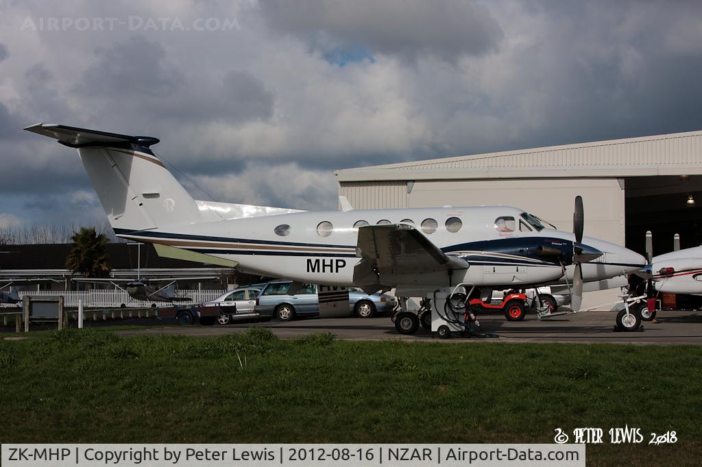 ZK-MHP, 2006 Raytheon B200 King Air C/N BB-1945, Hawker Pacific NZ Ltd., Papakura