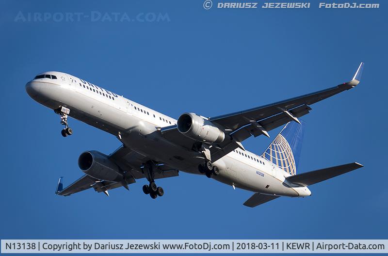 N13138, 1999 Boeing 757-224 C/N 30351, Boeing 757-224 - United Airlines  C/N 30351, N13138
