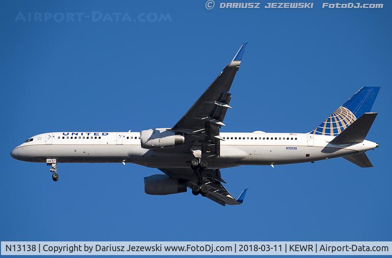 N13138, 1999 Boeing 757-224 C/N 30351, Boeing 757-224 - United Airlines  C/N 30351, N13138