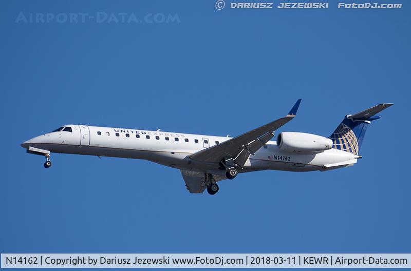 N14162, 2004 Embraer ERJ-145XR (EMB-145XR) C/N 14500808, Embraer ERJ-145XR (EMB-145XR) - United Express (ExpressJet Airlines)   C/N 14500808, N14162