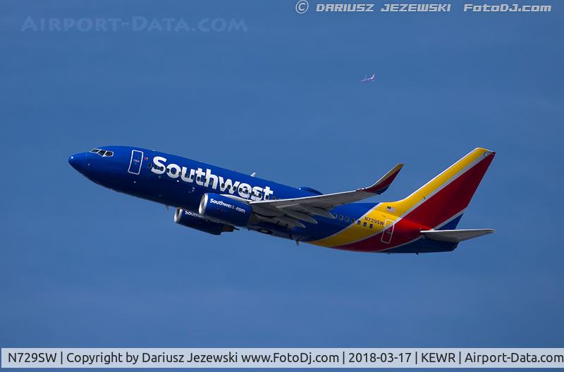 N729SW, 1999 Boeing 737-7H4 C/N 27861, Boeing 737-7H4 - Southwest Airlines  C/N 27861, N729SW