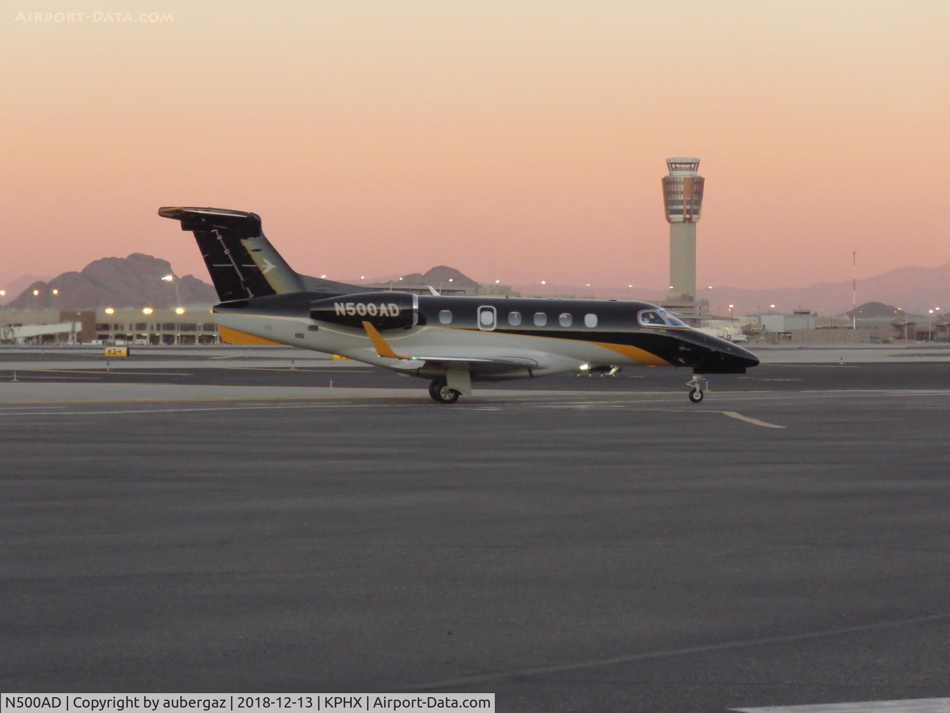 N500AD, 2010 Embraer EMB-505 Phenom 300 C/N 50500039, Taxiing at PHX following early evening arrival on 25L