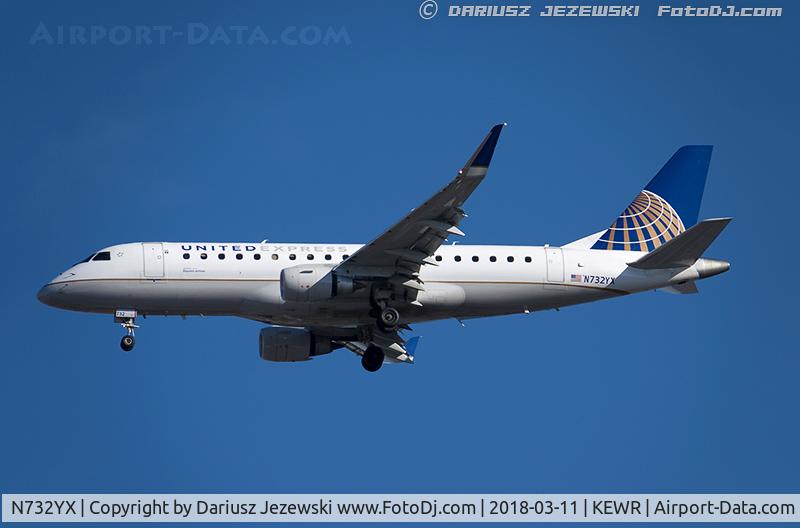 N732YX, 2015 Embraer 175LR (ERJ-170-200LR) C/N 17000521, Embraer 175LR (ERJ-170-200LR) - United Express (Republic Airlines)   C/N 17000521, N732YX