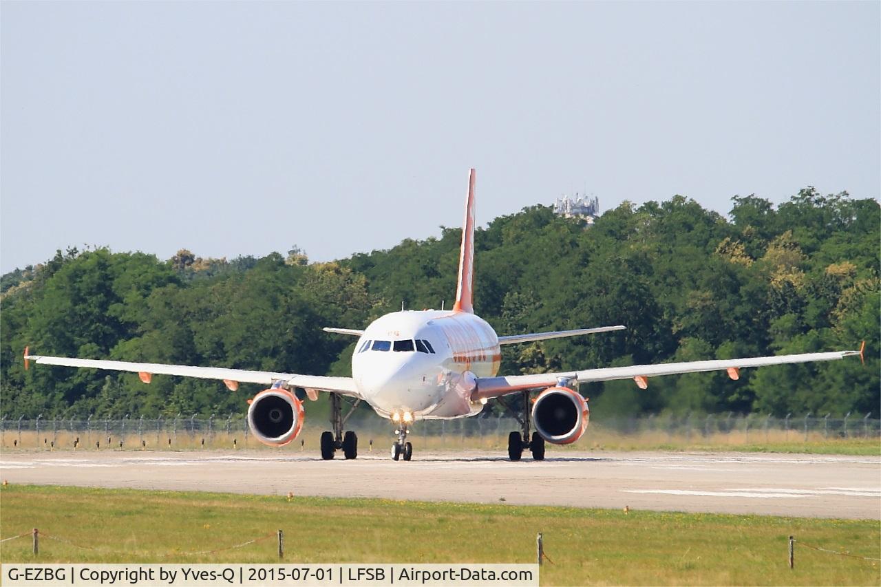 G-EZBG, 2006 Airbus A319-111 C/N 2946, Airbus A319-111, Lining up rwy 15, Bâle-Mulhouse-Fribourg airport (LFSB-BSL)