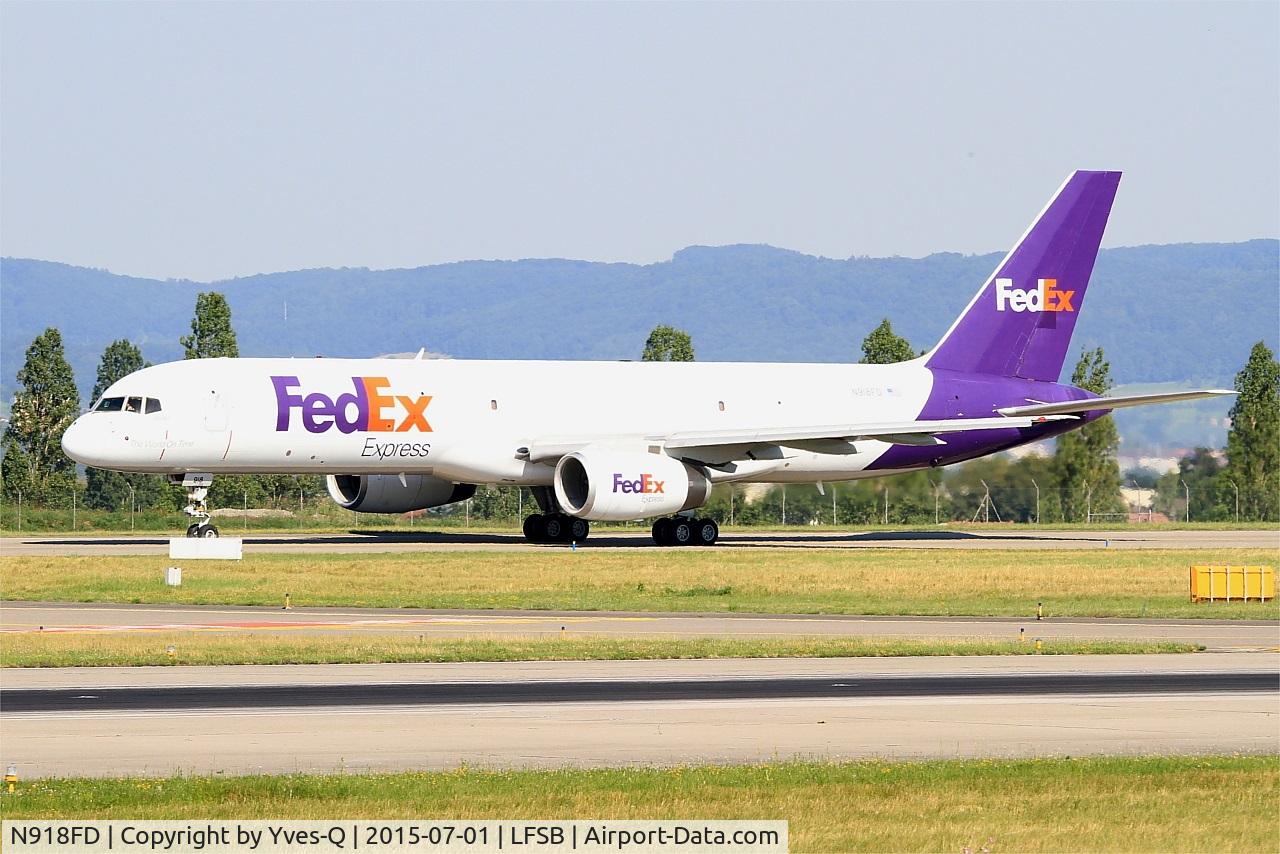 N918FD, 1989 Boeing 757-23A C/N 24290, Boeing 757-23A, Taxiing to holding point rwy 15, Bâle-Mulhouse-Fribourg airport (LFSB-BSL)