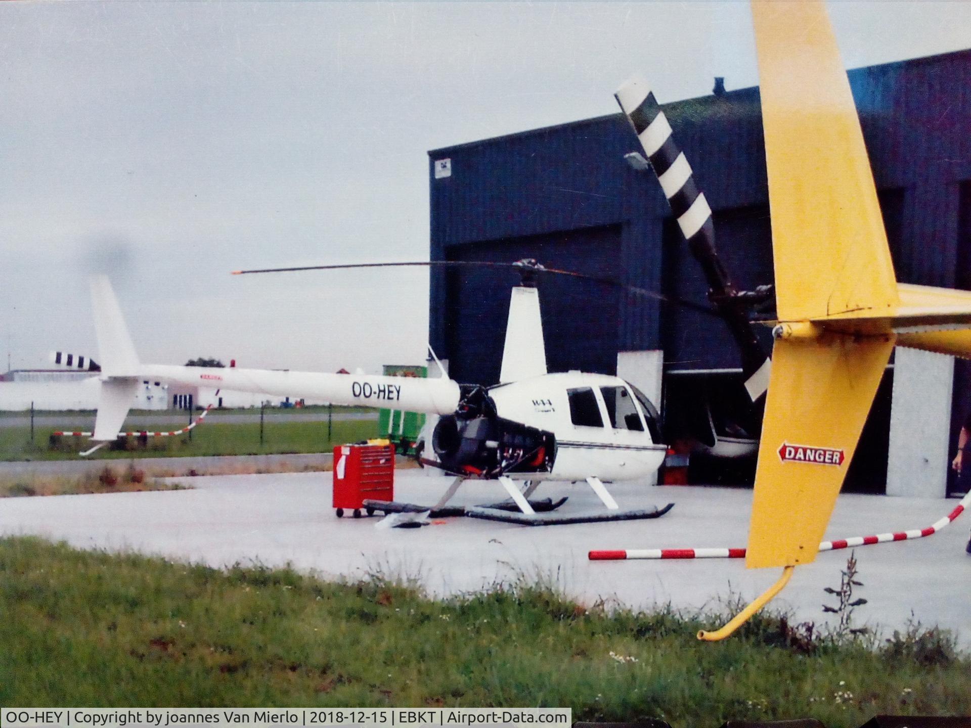 OO-HEY, 2003 Robinson R44 Clipper II C/N 10164, Wevelgem