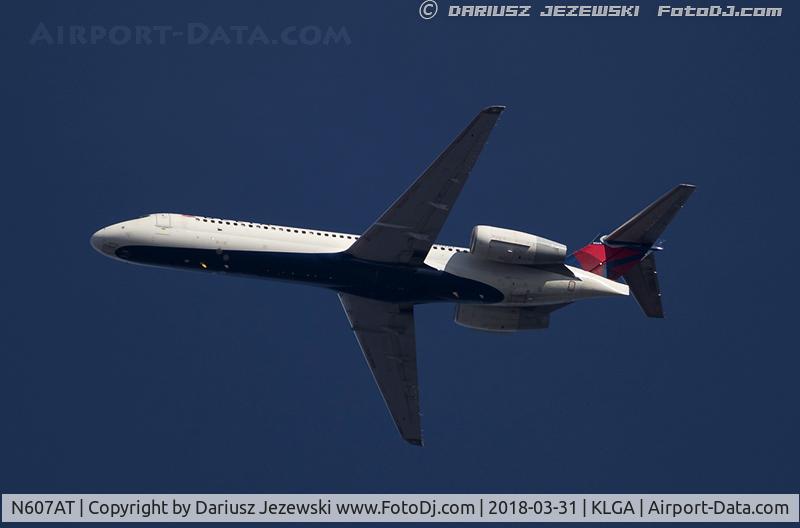 N607AT, 2000 Boeing 717-200 C/N 55074, Boeing 717-231 - Delta Air Lines  C/N 55074, N607AT