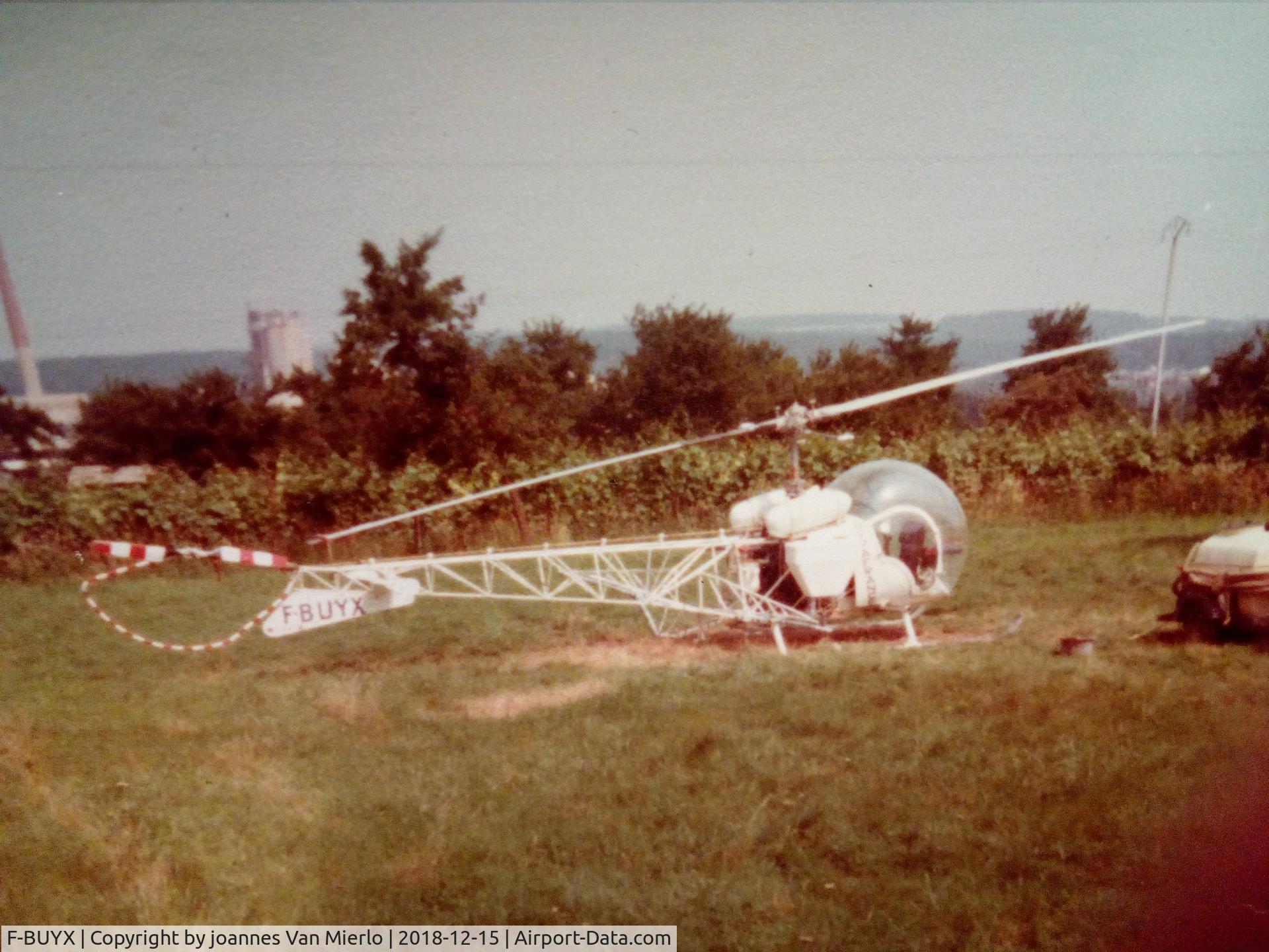 F-BUYX, Bell 47G-2 C/N 2007, Bretagne, France '70s