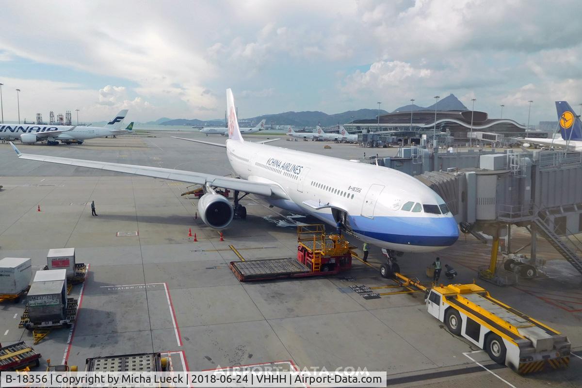 B-18356, 2011 Airbus A330-302 C/N 1272, At Hong Kong