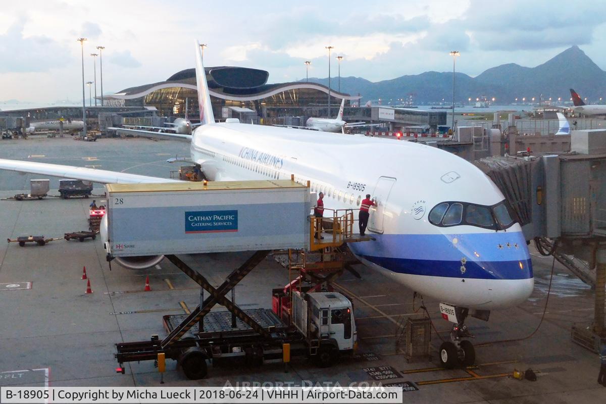 B-18905, 2016 Airbus A350-941 C/N 073, At Hong Kong