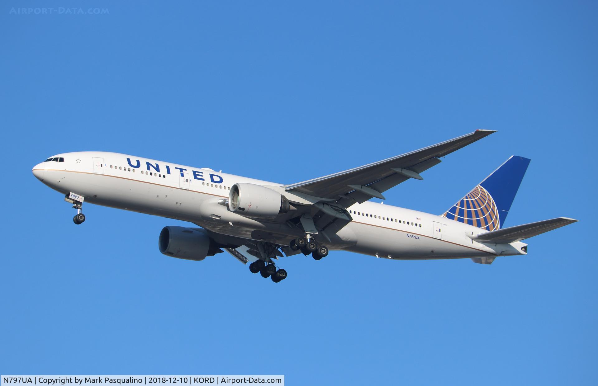 N797UA, 1998 Boeing 777-222 C/N 26924, Boeing 777-222