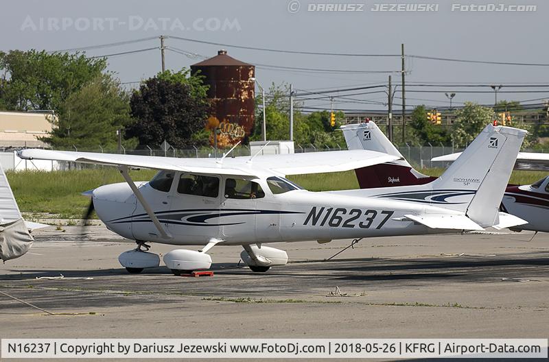 N16237, 2005 Cessna 172S C/N 172S9912, Cessna 172S Skyhawk  C/N 172S9912, N16237