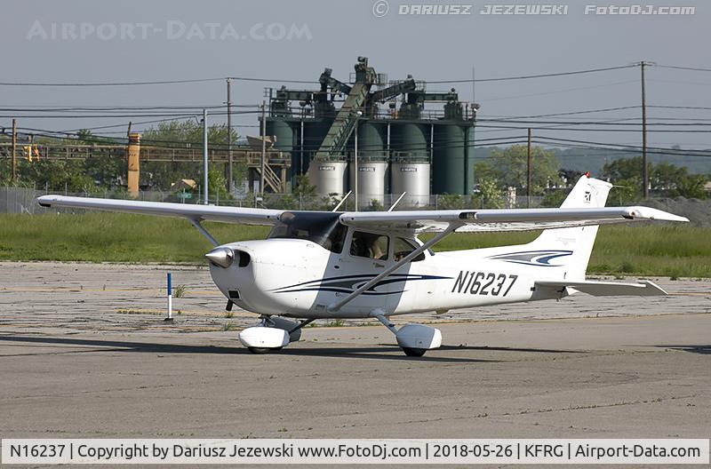 N16237, 2005 Cessna 172S C/N 172S9912, Cessna 172S Skyhawk  C/N 172S9912, N16237