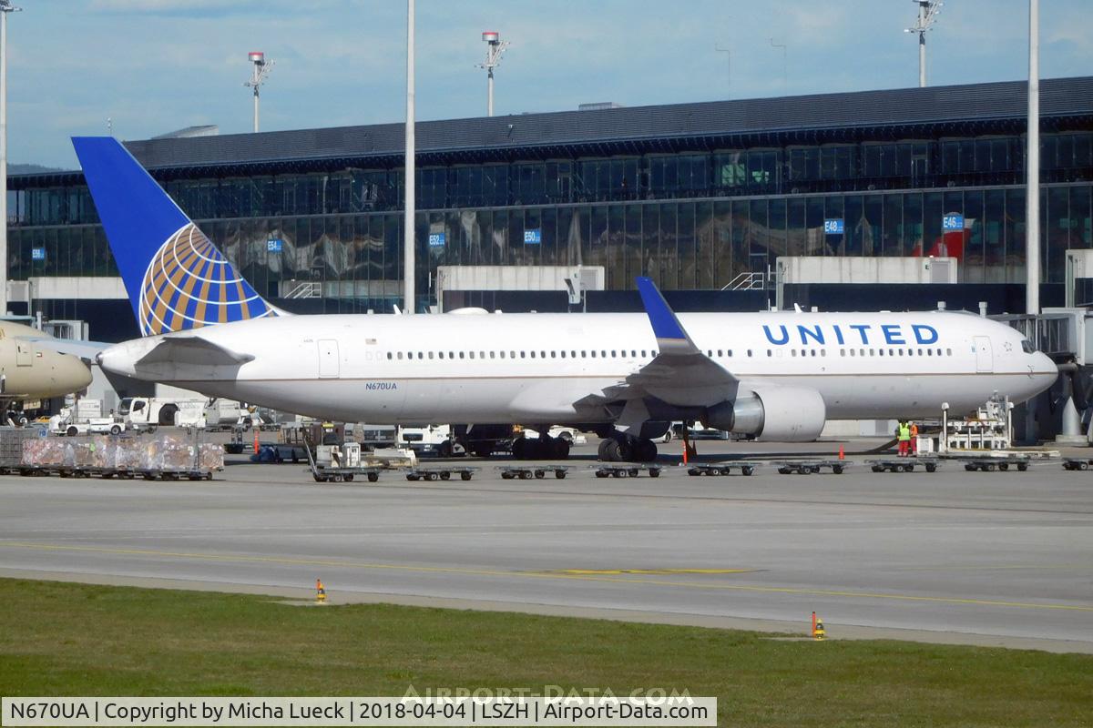 N670UA, 1999 Boeing 767-322 C/N 29240, At Zurich