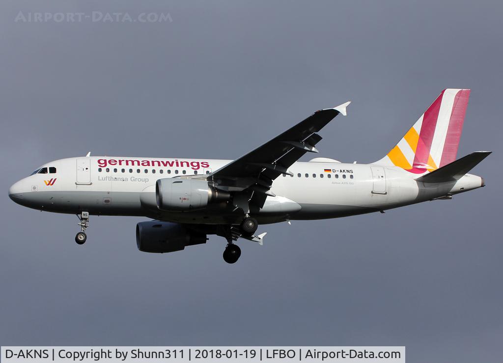 D-AKNS, 2000 Airbus A319-112 C/N 1277, Landing rwy 32L