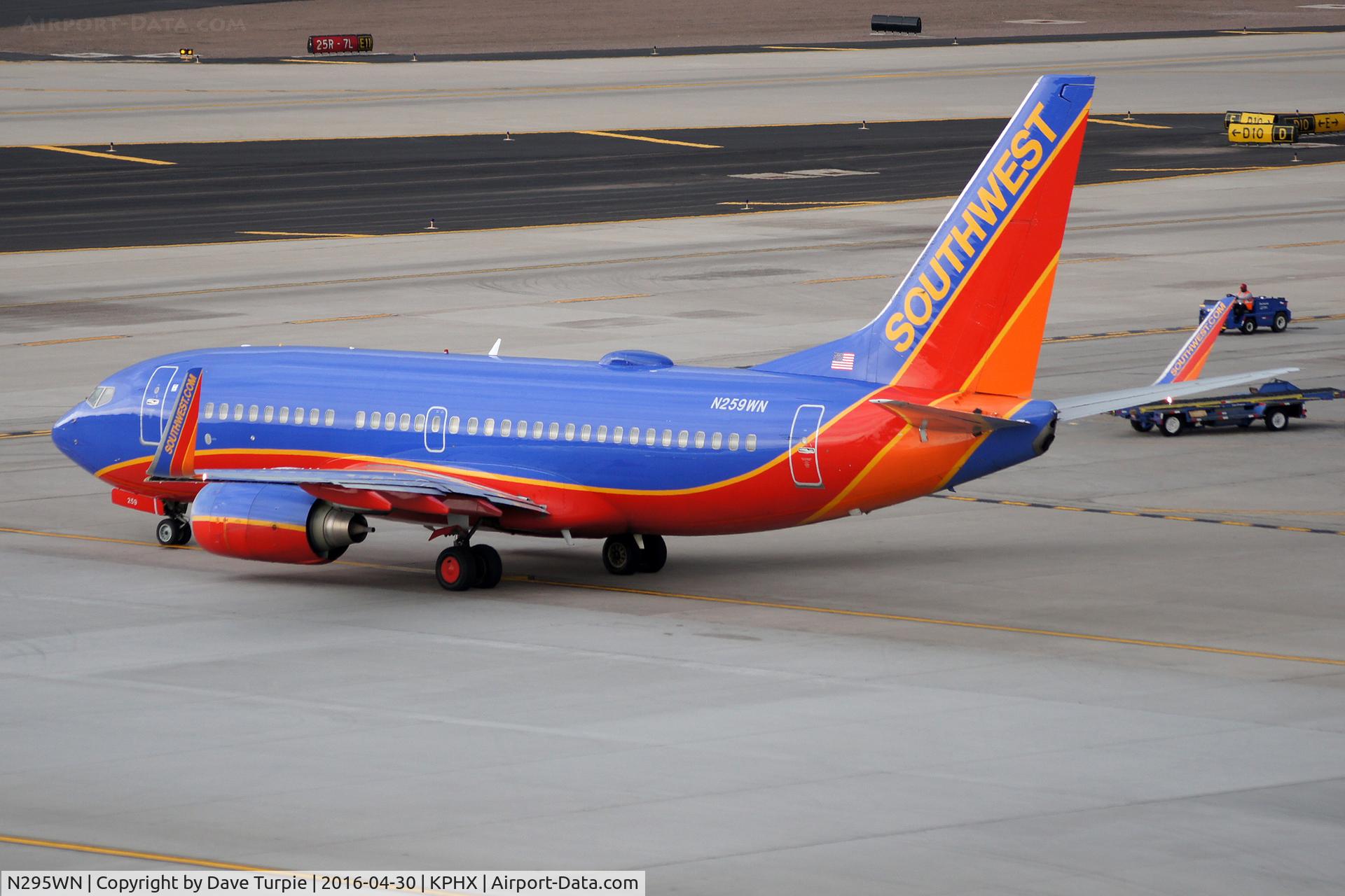 N295WN, 2007 Boeing 737-7H4 C/N 32541, No comment.