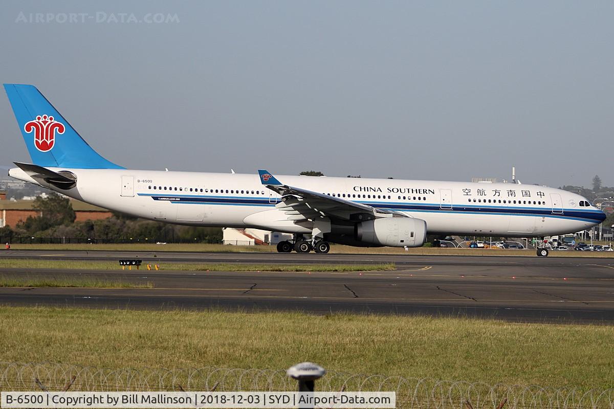 B-6500, 2008 Airbus A330-343X C/N 954, taxiing