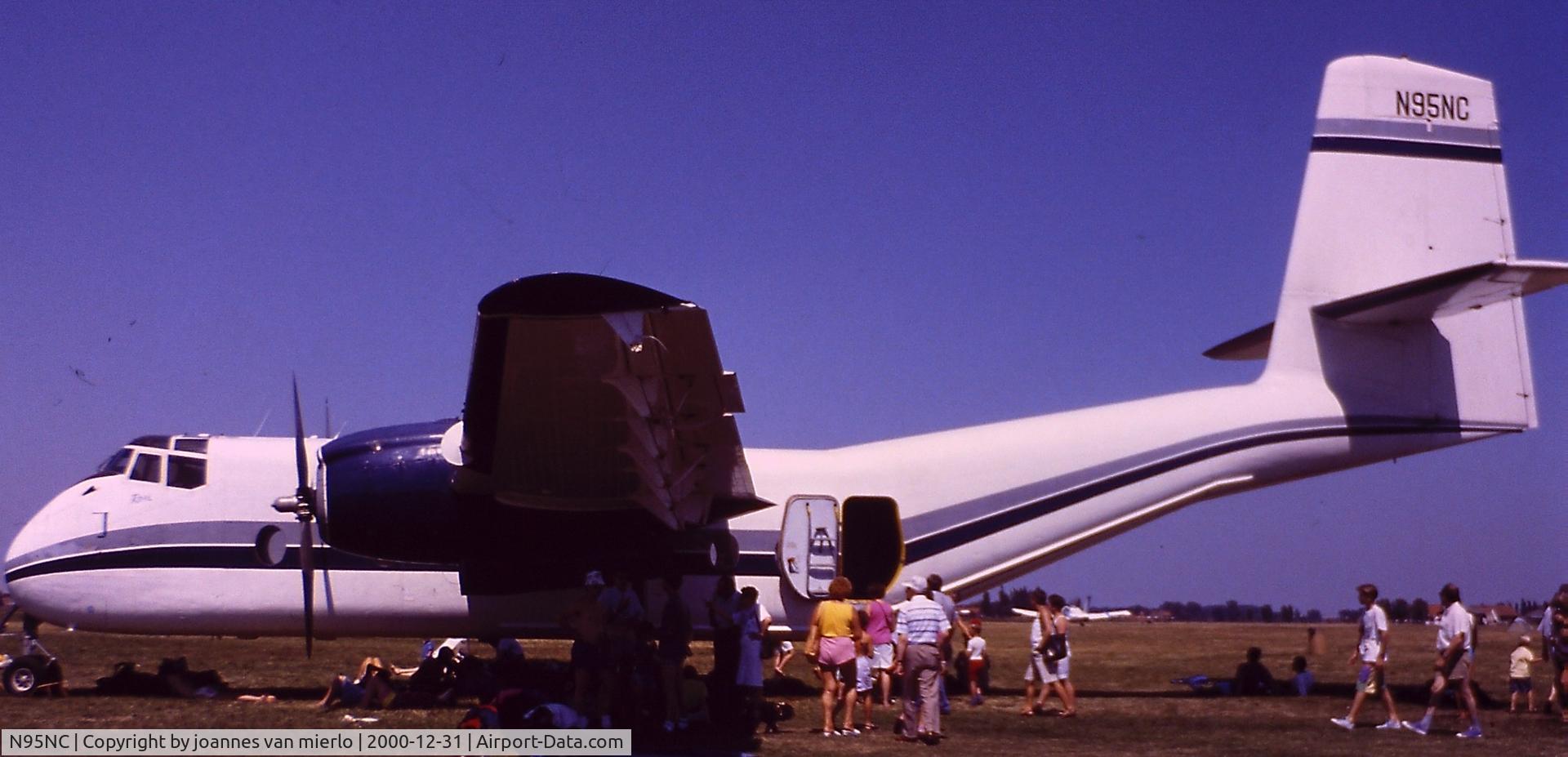 N95NC, 1963 De Havilland Canada DHC-4A Caribou C/N 135, Moorsele, Belgium para-event'90s