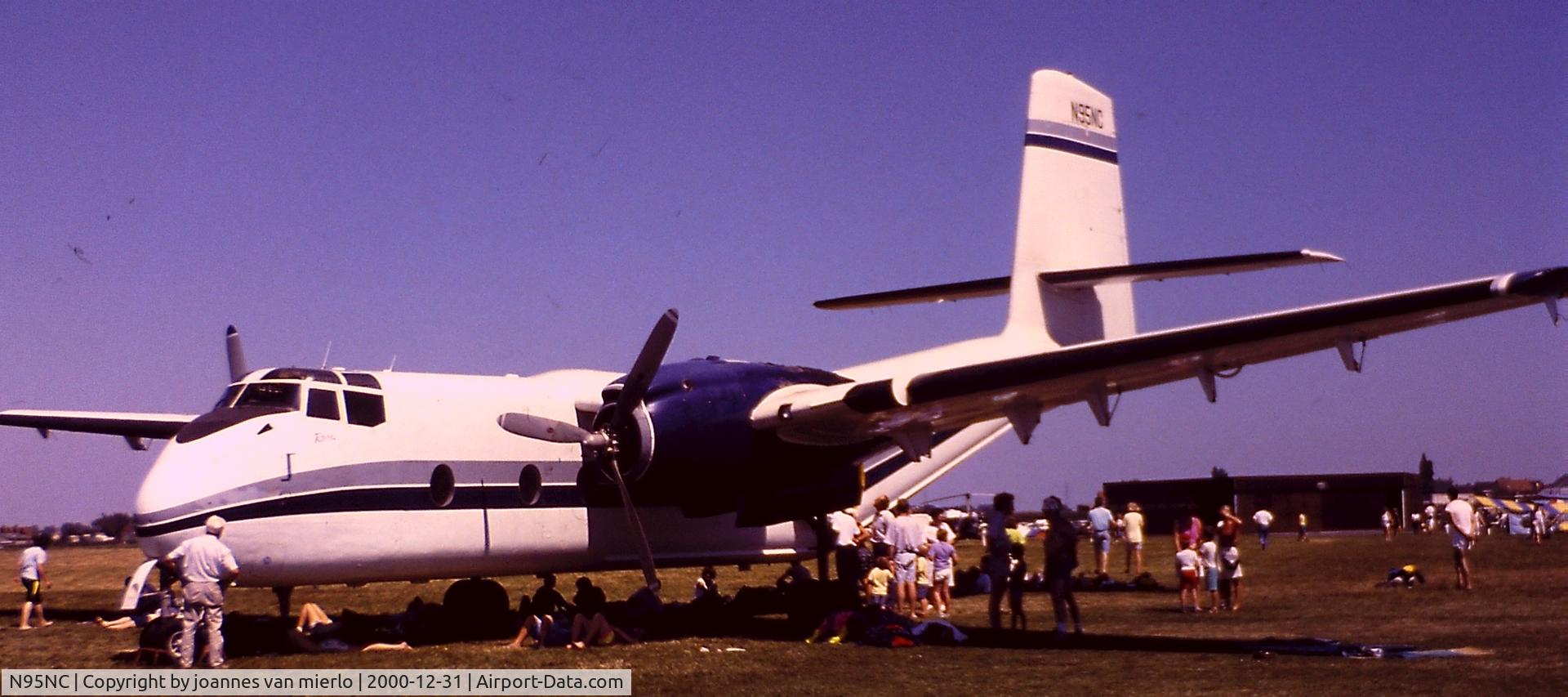 N95NC, 1963 De Havilland Canada DHC-4A Caribou C/N 135, Moorsele, Belgium, para-event'90s