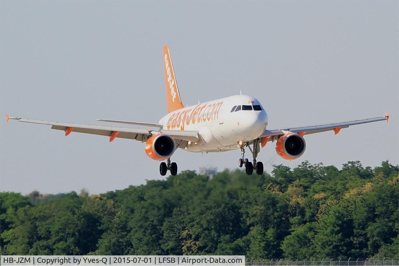 HB-JZM, 2004 Airbus A319-111 C/N 2370, Airbus A319-111, On final rwy 15, Bâle-Mulhouse-Fribourg airport (LFSB-BSL)