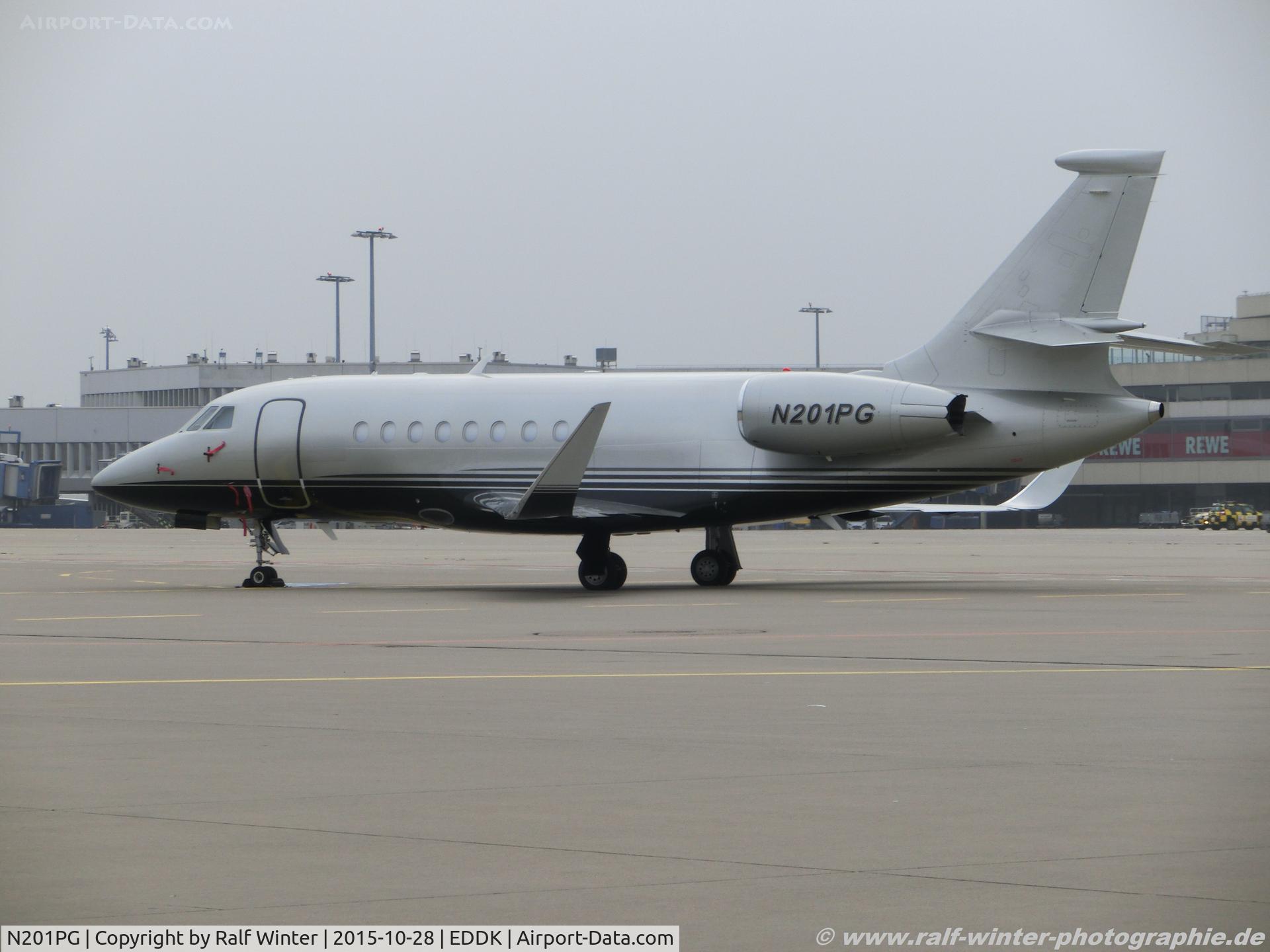 N201PG, 2010 Dassault Falcon 2000LX C/N 216, Dassault Falcon 2000LX - Wells Fargo  Bank Northwest - 216 - N201PG - 28.10.2015 - CGN