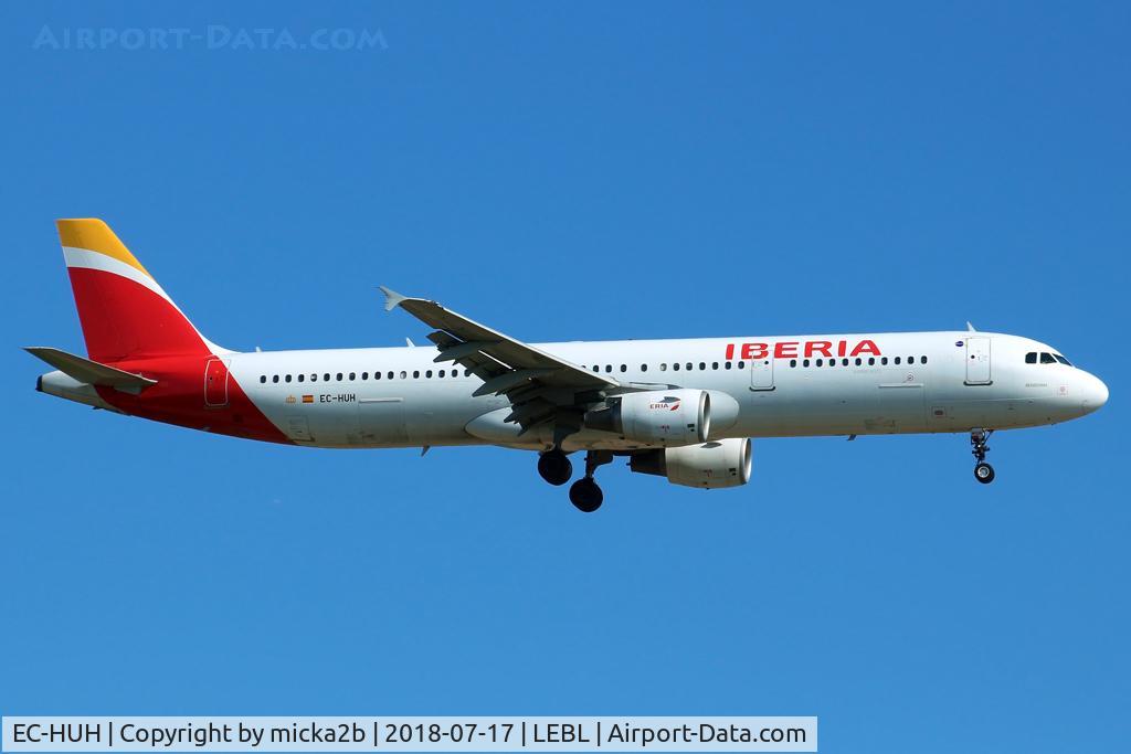 EC-HUH, 1999 Airbus A321-211 C/N 1021, Landing. New livery