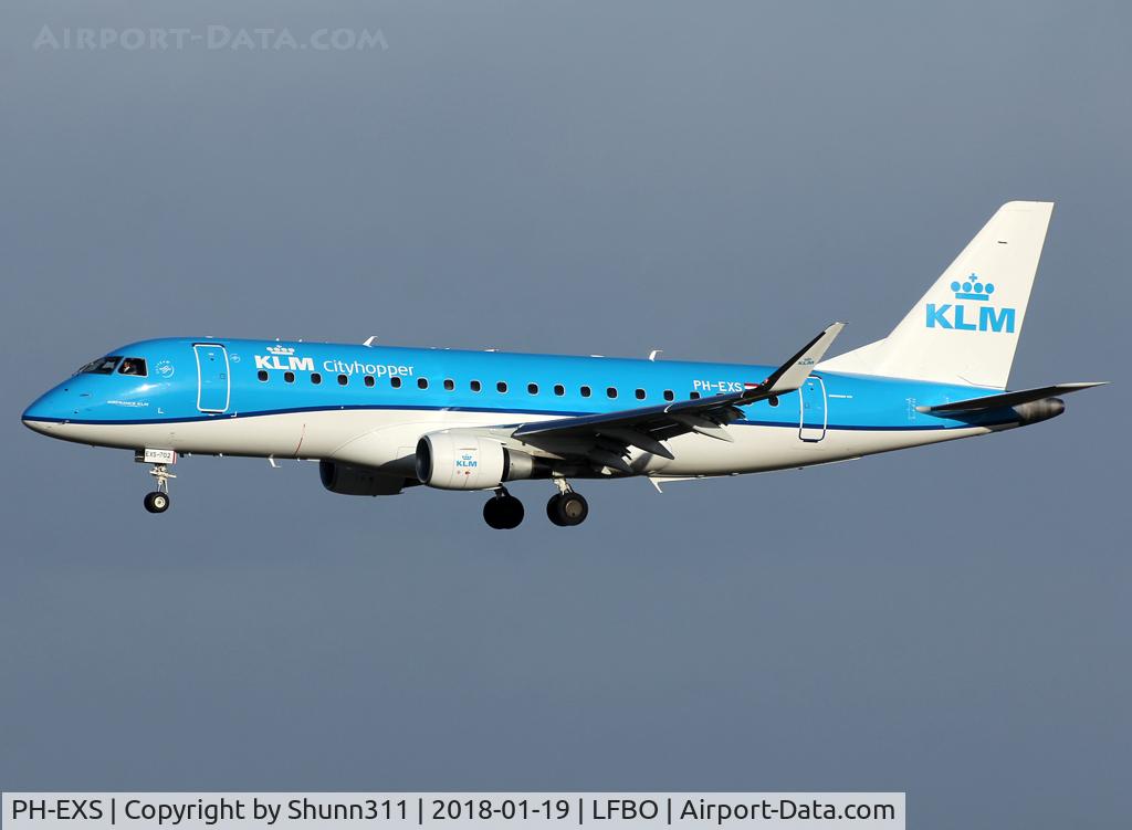 PH-EXS, 2017 Embraer 175STD (ERJ-170-200STD) C/N 17000702, Landing rwy 32R