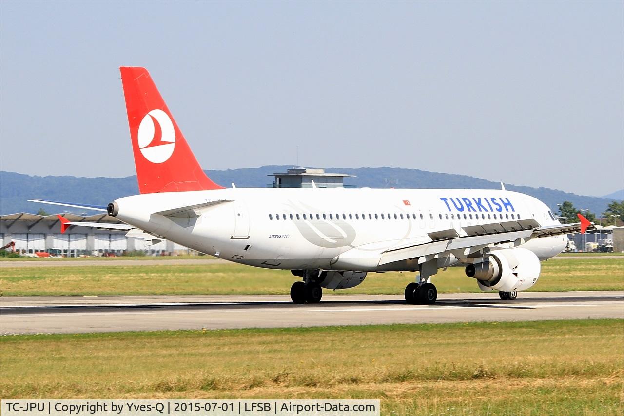 TC-JPU, 2009 Airbus A320-214 C/N 3896, Airbus A320-214, Revese thrust landing rwy 15, Bâle-Mulhouse-Fribourg airport (LFSB-BSL)