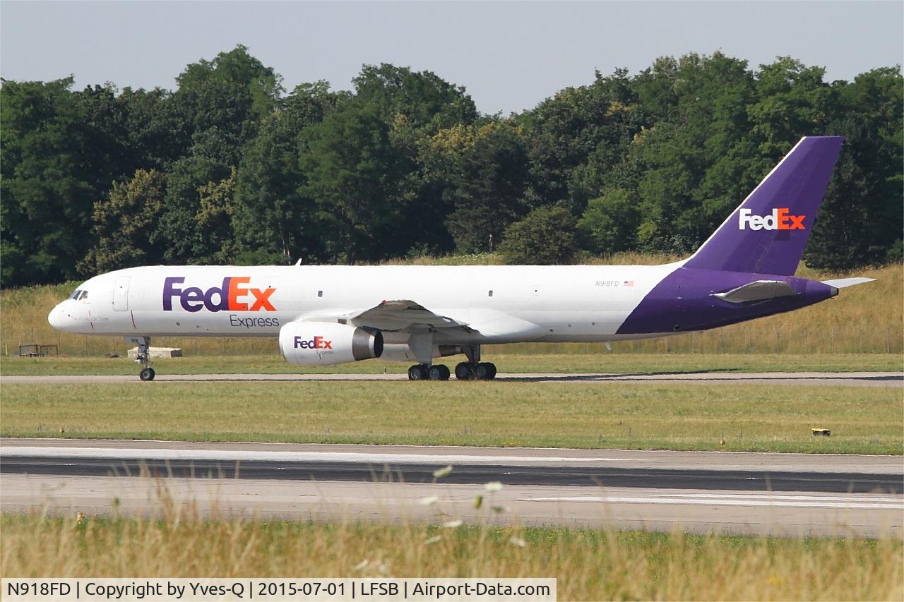 N918FD, 1989 Boeing 757-23A C/N 24290, Boeing 757-23A, Taxiing to holding point rwy 15, Bâle-Mulhouse-Fribourg airport (LFSB-BSL)
