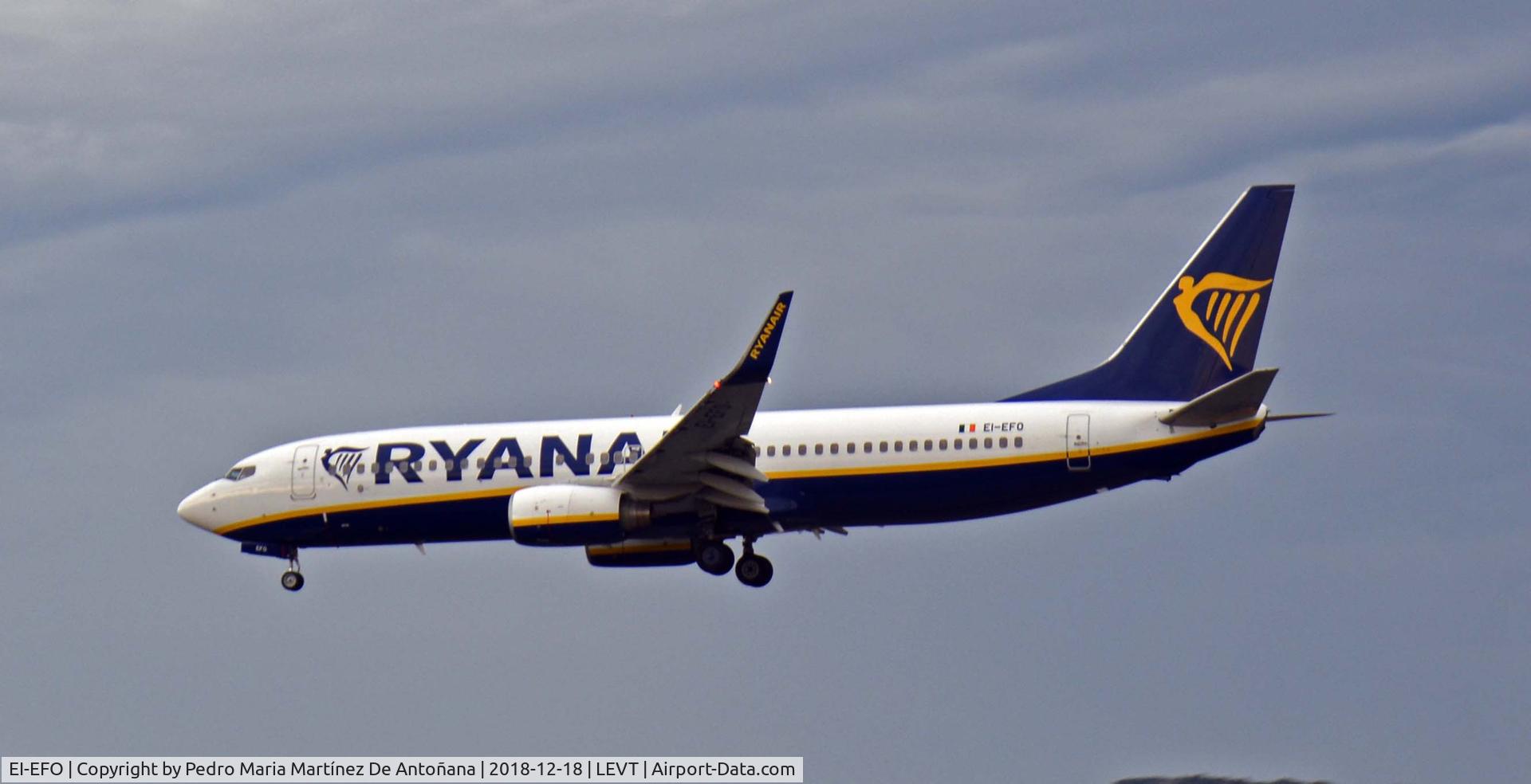 EI-EFO, 2009 Boeing 737-8AS C/N 37539, Foronda - Vitoria-Gasteiz - Euskadi - España