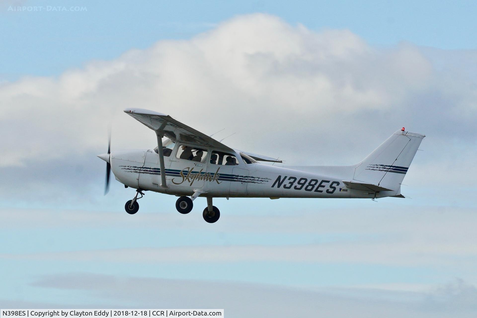 N398ES, 1997 Cessna 172R C/N 17280156, Buchanan Field Concord California 2018.